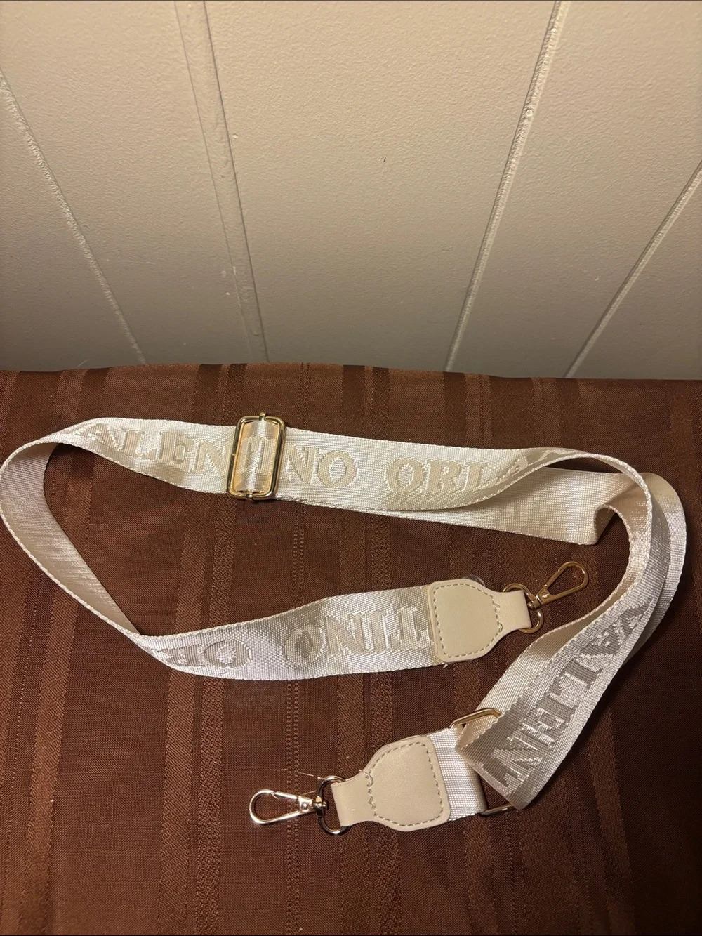 NWT Valentino Orlando Cream Satchel Crossbody & Removable Wallet Set